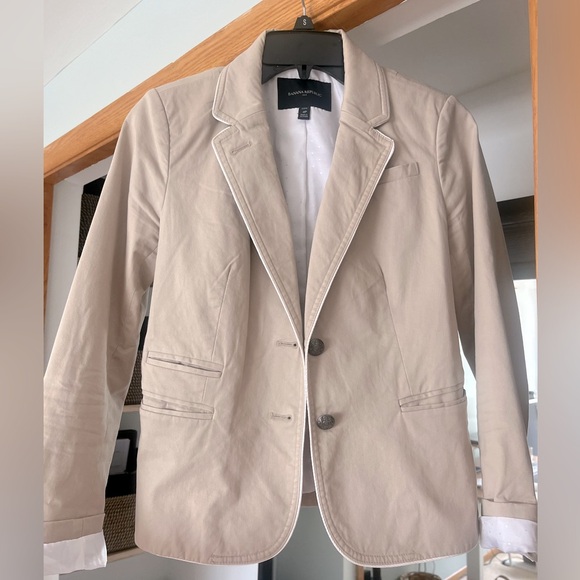 Tan Banana Republic Blazer - Picture 1 of 4